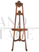 Grande cavalletto da pittore vintage finemente intagliato