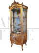 Mobile a vetrina antico intagliato e dorato di metà '800                            