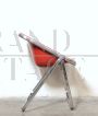 Poltroncina Plona rossa di Giancarlo Piretti per Anonima Castelli                           