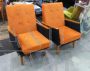 Coppia di poltrone vintage design in legno e tessuto arancione