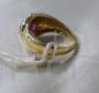 Anello anni '80 in oro con diamanti e rubino