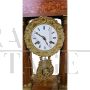 Orologio Impero da portale in noce intarsiato, metà XIX secolo                            