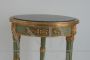 Tavolino in stile Luigi Filippo laccato verde e oro con piano rotondo in marmo
