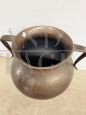 Vaso ad anfora antico in rame martellato con due manici, XVIII secolo
