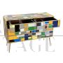 Cassettiera comò design rivestita con vetri di Murano multicolore, anni '80