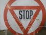 Cartello stradale STOP vintage anni '80