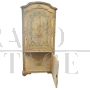 Mobile cantonale antico in legno laccato e dorato con motivi floreali