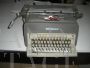 Macchina da scrivere Olivetti linea 98