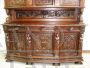 Grande credenza antica in stile rinascimentale con alzata