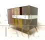 Credenza vintage anni '70 in vetro con colori pastello e ottone                            