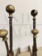 Coppia di alari antichi in ferro battuto e bronzo, XVII secolo                            