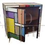 Credenza in stile vintage a due ante in vetro colorato