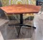 Tavolino vintage esagonale con piano in alcantara cognac