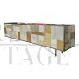 Grande credenza bassa rivestita in vetro colorato                            