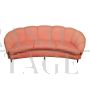 Divano vintage curvo in velluto rosa                            