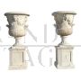 Coppia di grandi vasi da giardino in marmo bianco in stile antico