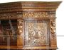 Grande credenza antica in stile rinascimentale con alzata