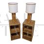 Coppia di comodini in bamboo e rattan con lampade incorporate