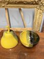 Contenitore vintage in ceramica gialla a forma di pera, anni '70