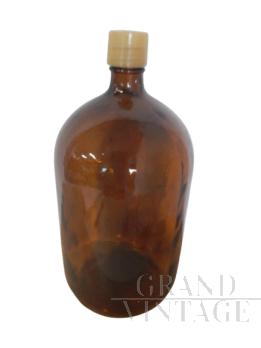 Bottiglia da farmacia vintage con tappo in plastica                            