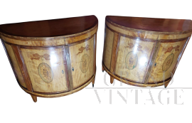 Coppia di credenze gemelle antiche a mezzaluna con intarsi, epoca Napoleone III                            