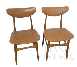 Coppia di sedie vintage in faggio e similpelle marrone, anni '50                            
