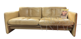 Divano Simon Gavina a due posti in pelle beige                            