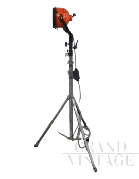 Faro industriale con cavalletto anni '70 marca Ianiro