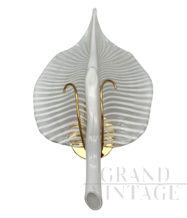 Lampada da parete applique Effetre a foglia in vetro di Murano bianco                            