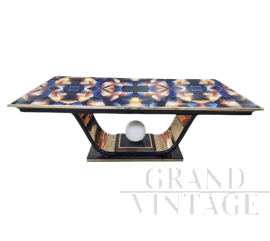 Tavolo design di linea Art Déco con piano in vetro retroilluminato                            