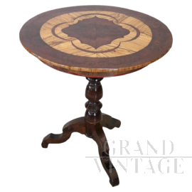 Tavolo antico da salotto finemente intarsiato, metà ‘800