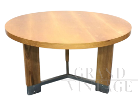 Tavolo mid-century rotondo con tre gambe in legno e acciaio