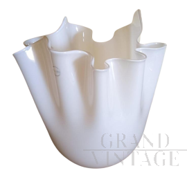 Vaso Venini a fazzoletto in vetro di Murano rosa                            