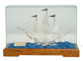 Veliero antico in argento filigranato del XX secolo                            