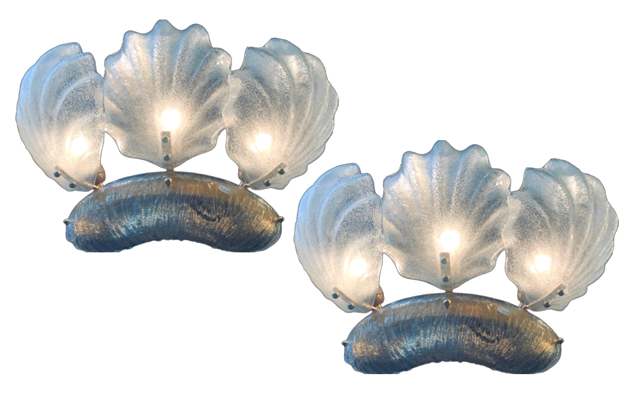 Pair of shell-shaped wall lights in blown Murano glass, 1970s