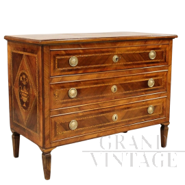 Cassettone comò Luigi XVI in noce intarsiato, Italia '700