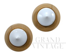 Coppia di applique rotonde in vetro di Murano ambrato, anni '70                            