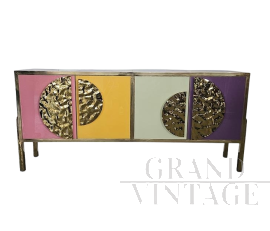 Credenza a quattro ante in vetro colorato e ottone                            