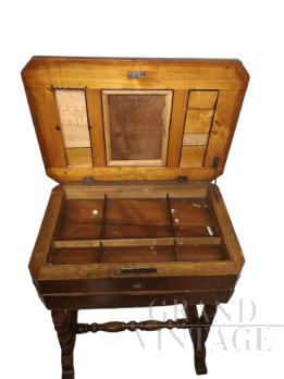 Tavolino da lavoro fine '800