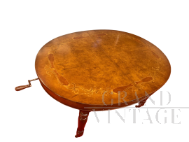 Tavolo antico allungabile a manovella intarsiato                            