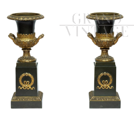 Pair of antique Charles X cassolette vases in gilded bronze and patinated bronze