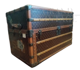 Grand Vintage - Historic Louis Vuitton trunk from 1929
                            