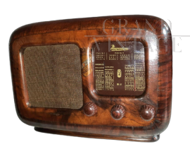 Magnadyne M15 wooden tube radio, 1940s