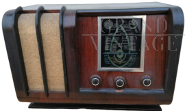Vintage French radio from the 1940s                        
                            