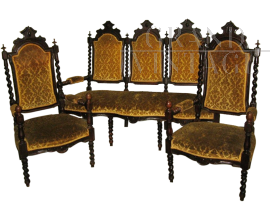 Antique living room: antique sofa and two armchairs from the Belle Epoque era