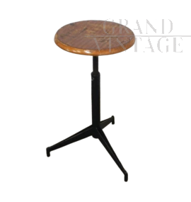 Fixed round vintage three-legged stool, 1960s