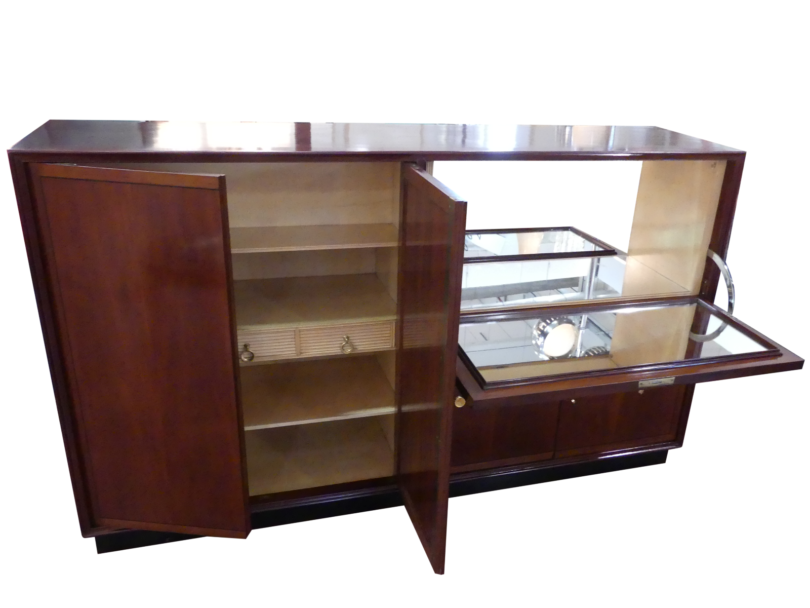 Vintage bar with mirror interior