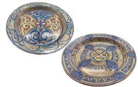Antique pair of plates in Hispano Moresco majolica from the 19th century