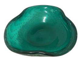 Centrotavola trilobato in vetro Murano verde smeraldo anni '50                            