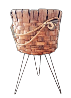 Pot holder basket in woven walnut crust, Italy 1970s